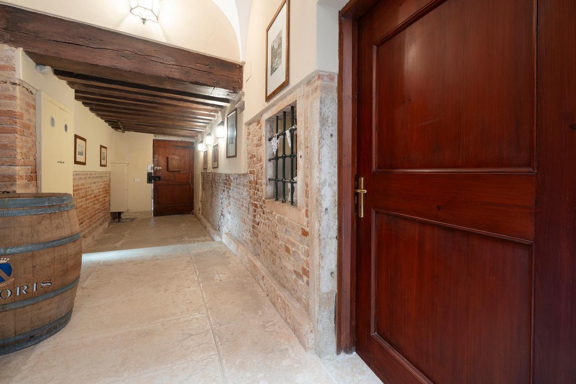 Fortuny3967 Suites & Wine Venesia Bagian luar foto
